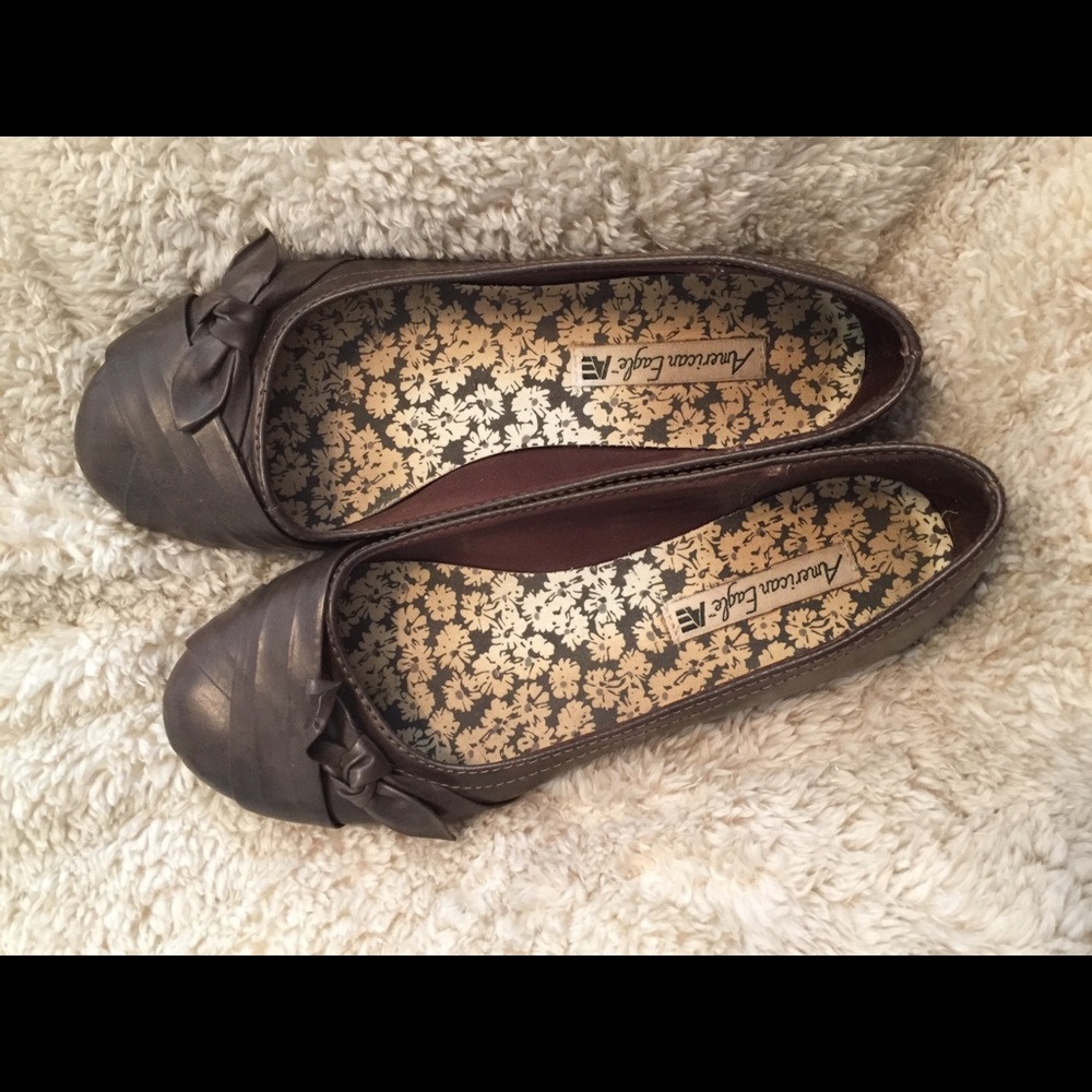 American Eagle flats